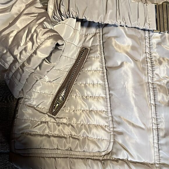 Miss London- black Label- winter jacket size L.  the hat is removable - Picture 5 of 10